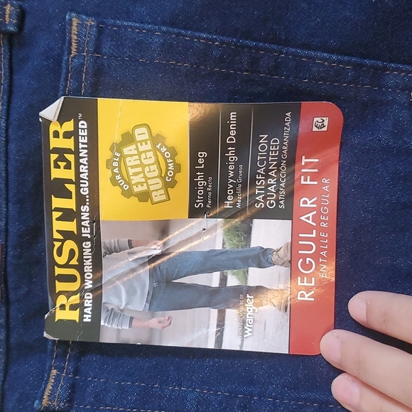 RUSTLER - Picture 2 of 4